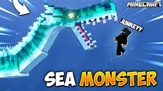 Fighting with SEA MONSTER in Minecraft World Maze! [Episode 7]