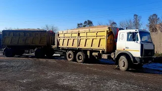 Машина для суровых мужиков! Обзор грузовика "МАЗ 551608" с прицепом "Маз 856100-015".