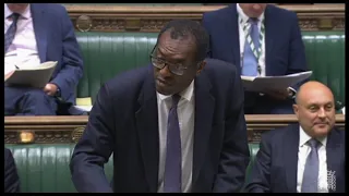 Harlow MP Robert Halfon questions Chancellor Kwasi Kwarteng on funds for town centre