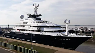 OCTOPUS yacht | arrival of ultra luxurious superyacht at Lloyd Werft shipyard for major refit | 4K