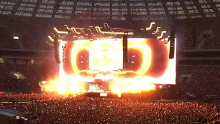 MUSE - Supermassive Black Hole - Live at Luzhniki Stadium Moscow