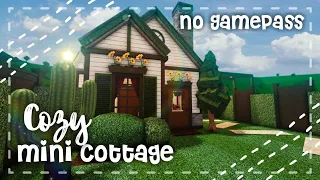 No Gamepass Cozy Tiny Rustic Cottage Speedbuild and Tour - iTapixca Builds