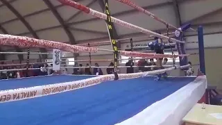 Kick boks Muay Thai maçı teşvik maçında 1.çi olan Fırat. Gençoğlu