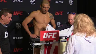 All UFC fighters make weight in Calgary