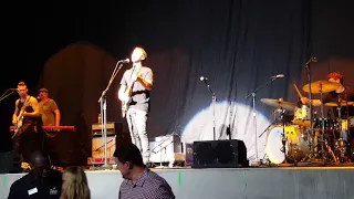 Phillip Phillips - Miles 9-2-17 Jax, FL