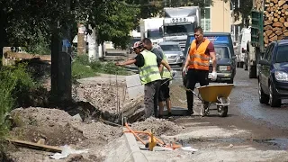 У Житомирі з поспіхом ремонтують Параджанова, але через зірвані терміни підрядника все ж покарають