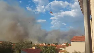 UGC: des canadairs tentent d'éteindre un incendie dans les Pyrénées-Orientales | AFP