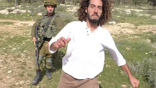 Israeli settlers attack Palestinian residents, South Hebron hills, 28 March 2020