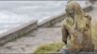 ¿Homenaje o llamado de atención? Misterio en Mar del Plata por la aparición de una escultura