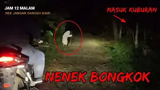 MINGGIR NEK‼️TIDAK SADAR TERNYATA SAMPING KANAN KUBURAN😱 horror tengah malam dijalan angker