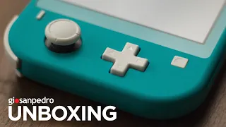 Nintendo Switch Lite + Pokemon Sword & Shield UNBOXING