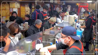 Best Chinese restaurant run by three brothers and their parents. 王餃子 ラーメン チャーハン