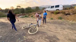 En el ranchito con los peques  🥰🥰 y recibo una mala noticia 📱 🥺🥺 del fallecimiento de papá Héctor 🥺🥺