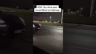 They drove by Lionel Messi on the highway and he waved back at them 😮(via @alguien93172) #shorts