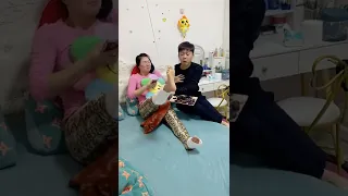 Chinese Funny Family Video  | New Funny Videos 2022 | Chinese Funny Video #short