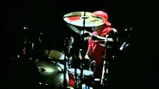 Red Hot Chili Peppers - Chad Smith Drum Solo - Live Off The Map [HD]