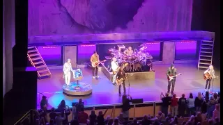 STYX: Fooling Yourself  @King Center, Melbourne, FL. I don't own the rights to this song.