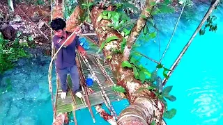 Camping heavy rain makes a tree house on a clear lake [] lake of two flavors // BUSCRAFT //