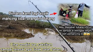 Lagi asyik mancing tiba tiba kedatangan tamu tak di undang @Asraf77