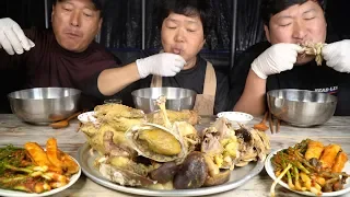 토종닭에 귀한 송이버섯, 전복 넣어 [[삼계탕(Samgyetang with pine mushrooms)]] 요리&먹방!! - Mukbang eating show