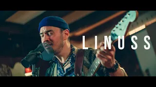 Linuss - 'Go To Her' *** UNDER THE TRACKS LIVE