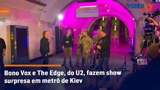 Bono Vox e The Edge, do U2, fazem show surpresa em metrô de Kiev