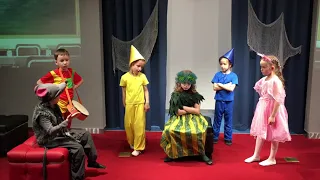 Премьера спектакля "Розовый бантик". Группа "Страна чудес". Дети 7-8 лет