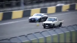 Toyota Hilux vs GTR