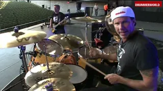 Chad Smith: Warming Up and Soundcheck (Backstage) #chadsmith #drummerworld