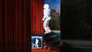 ASIMO Robot Walks Up The Stairs #shorts #travel #honda #asimo #robot