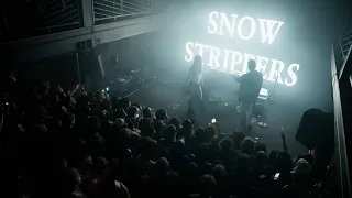 Snow Strippers | Live in San Francisco [shot by @chrisegv]