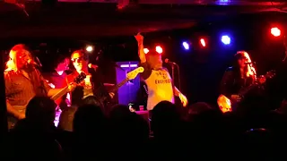 DETROIT COBRAS - "Cha Cha Twist" - live @ Universum,Stuttgart,Germany(13-11-2019)