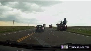 Storm chaser "convergence" (crowds) timelapse - Deer Trail, Colorado, May 21