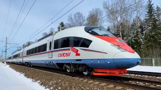 🇷🇺High-speed trains in Russia fly at cruising speed among the snowy forest
