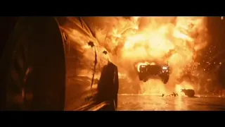 The Batman - Batmobile Chase Scene - Robert Pattinson, Zoe Kravitz (2022) (4K HD)