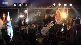 MyElectrik - Incredible (BBC Radio 1's Big Weekend 2011)