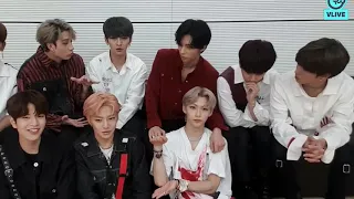 hyunjin cant keep his hands to himself