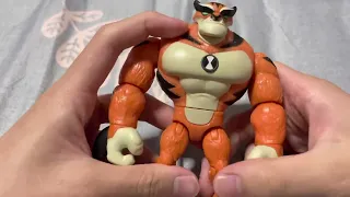 Rath Ben 10 reboot figure review