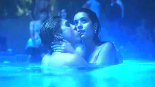 Euphoria 1x01 / Kissing Scenes - Maddy Perez Hot Liplock Smooching ( Alexa Demie French Kiss )