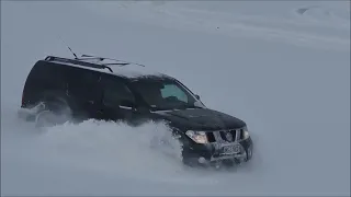 Nissan Pathfinder & snow