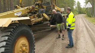 Hyvling med väghyvel – REV Riksförbundet Enskilda Vägar