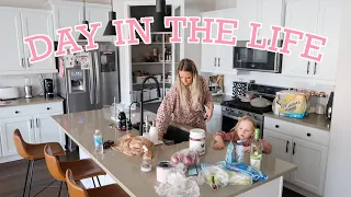 DAY IN THE LIFE OF A STAY AT HOME MOM! / Grocery Haul, Chores & More! / Caitlyn Neier