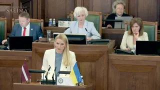 Krasta: Latvijā demokrātijas valoda ir latviešu valoda