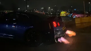 680HP NISSAN GTR TERRORIZES CARMEET! (HUGES FLAMES!!)