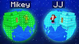 Mikey EMERALD vs JJ DIAMOND Planet Survival Battle in Minecraft (Maizen)