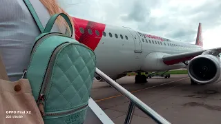 Посадка в Аэропорту Домодедово Москве. Посадка в самолёт Airbus A321 а/к Red Wings.