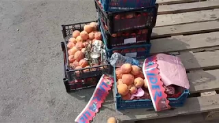 #Анапа Рынок Привоз( 6-ой арбуз бесплатно!) на Восточном выкинули персики! Восточный сносят!?