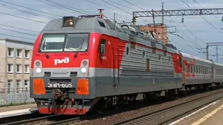 ЭП1М-605 с поездом №472 Москва — Адлер