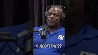 Joe Rogan Ask Ronnie Coleman About Steroids 😂 #Shorts