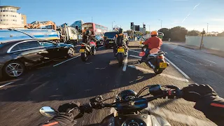 Morning Rush Hour. | YAMAHA MT-07 AKRAPOVIC + QUICKSHIFTER [4K]